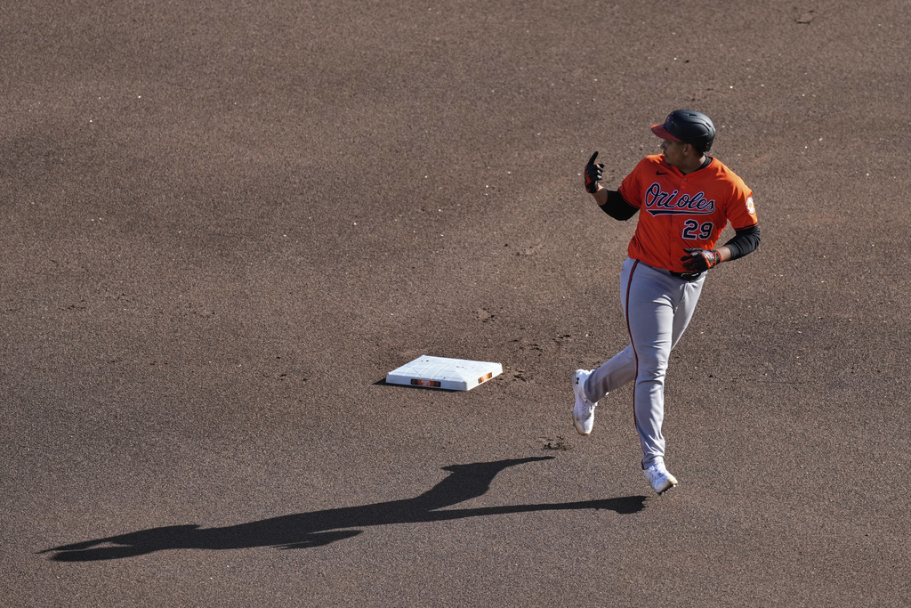 Baltimore Orioles' Samuel Basallo runs the bases after hitting a solo home run during the fourth inning of a baseball game against the San Francisco Giants, Saturday, Aug. 30, 2025, in San Francisco. (AP Photo/Godofredo A. Vásquez)