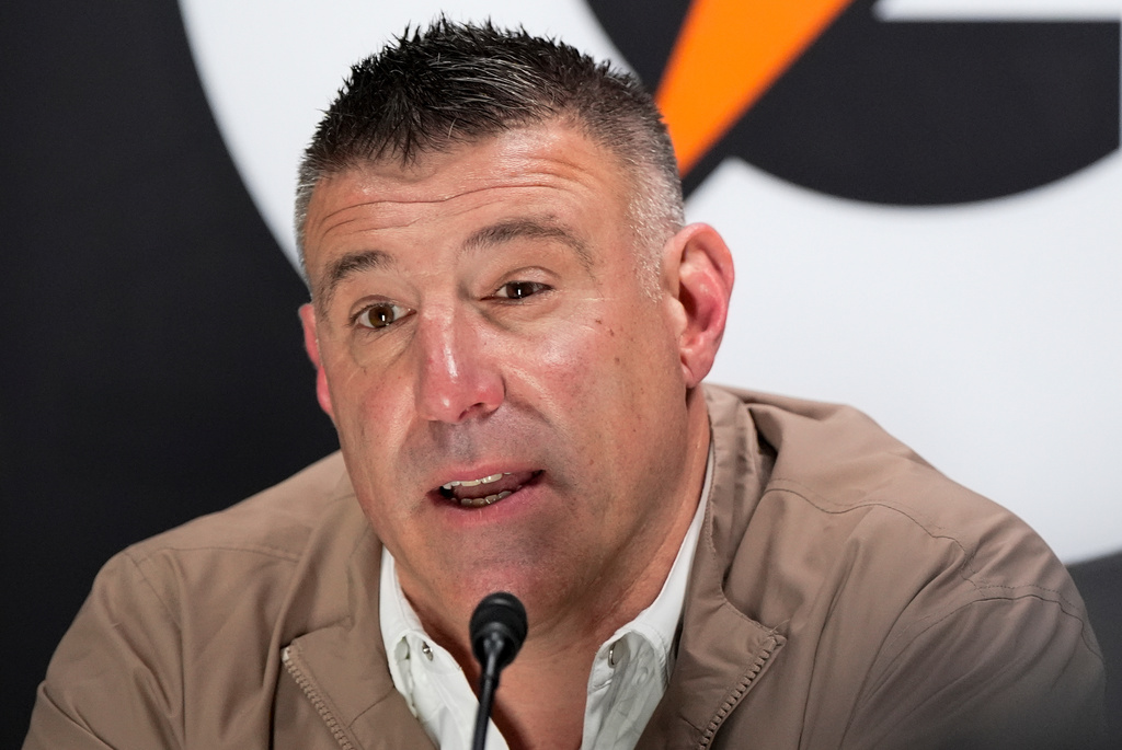 New England Patriots head coach Mike Vrabel speaks during the NFL Super Bowl Opening Night, Monday, Feb. 2, 2026, in San Jose, Calif. ahead of the Super Bowl 60 football game between the New England Patriots and the Seattle Seahawks. (AP Photo/Brynn Anderson)