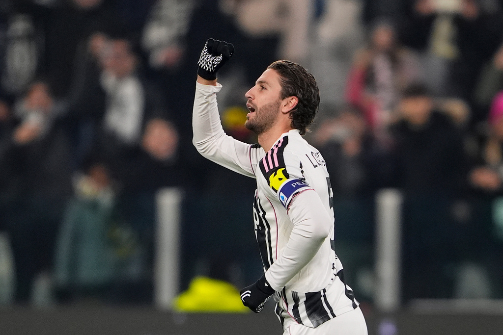 Juventus's Manuel Locatelli celebrates after scoring his side's second goal during the Italian soccer cup round of sixteen match between Juventus FC and Udinese in Turin, Italy , Dec. 2, 2025. (Fabio Ferrari/LaPresse via AP)