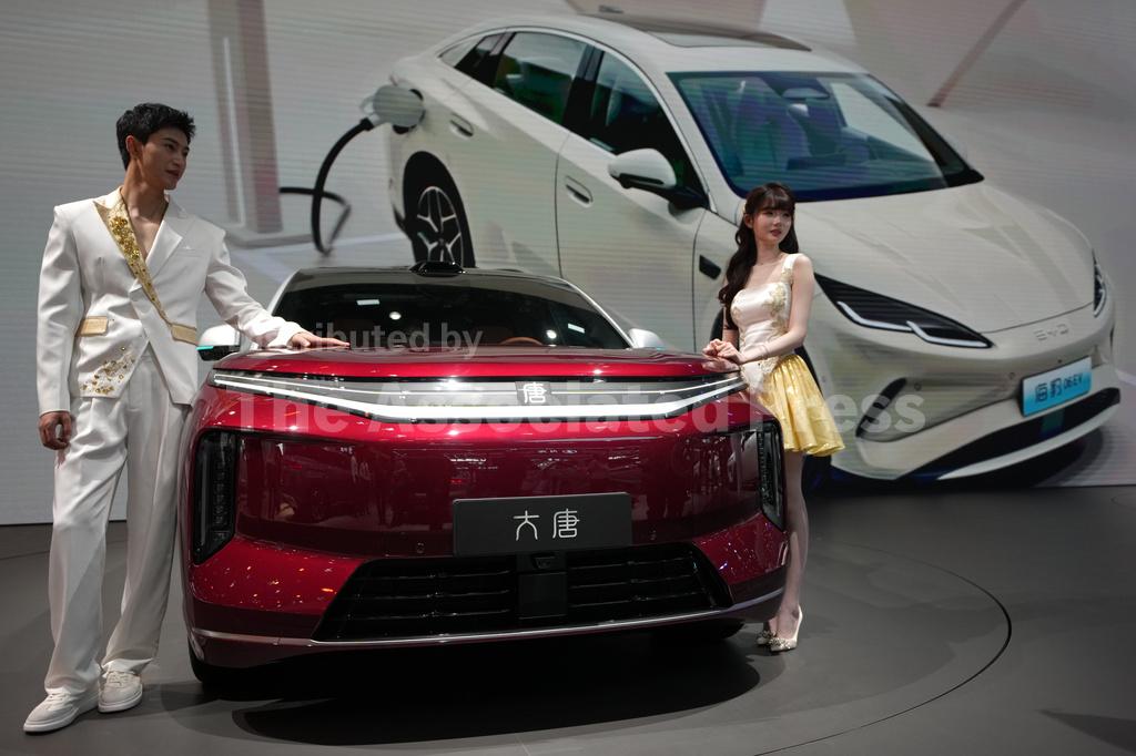 kxl.com - Associated Press - Pentagon labels tech giant Alibaba and electric car maker BYD as aiding Chinese military - KXL