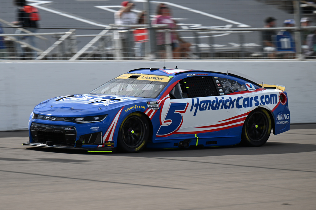 Kyle Larson drives during a NASCAR Cup Series auto race Sunday, Sept. 13, 2026, in Madison, Ill. (AP Photo/Connor Hamilton)