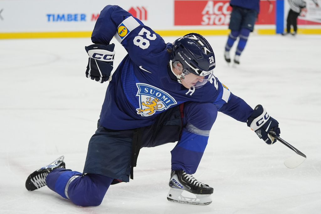 Finland forward Heikki Ruohonen celebrates after scoring a goal during the second period of an IIHF World Junior Hockey Championship quarterfinals game against the United States, Friday, Jan. 2, 2026, in St. Paul, Minn. (AP Photo/Abbie Parr)