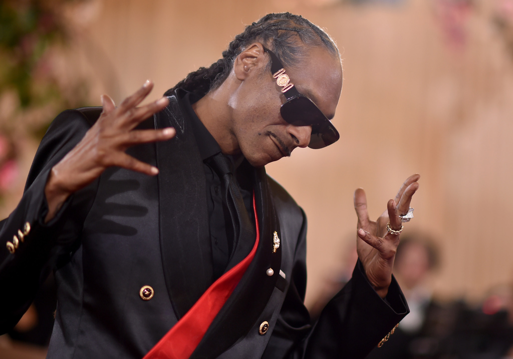 Snoop Dogg arrives at the 83rd Golden Globes on Sunday, Jan. 11, 2026, at the Beverly Hilton in Beverly Hills, Calif. (Photo by Richard Shotwell/Invision/AP)