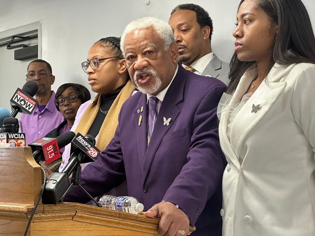 James Wilburn, father of Sonya Massey, reacts in Springfield, Ill., on Thursday, Jan. 29, 2026, to the 20-year sentence given to former Illinois sheriff's Deputy Sean Grayson for the July 6, 2024 shooting of Massey in her home in Springfield. (AP Photo/John O'Connor)