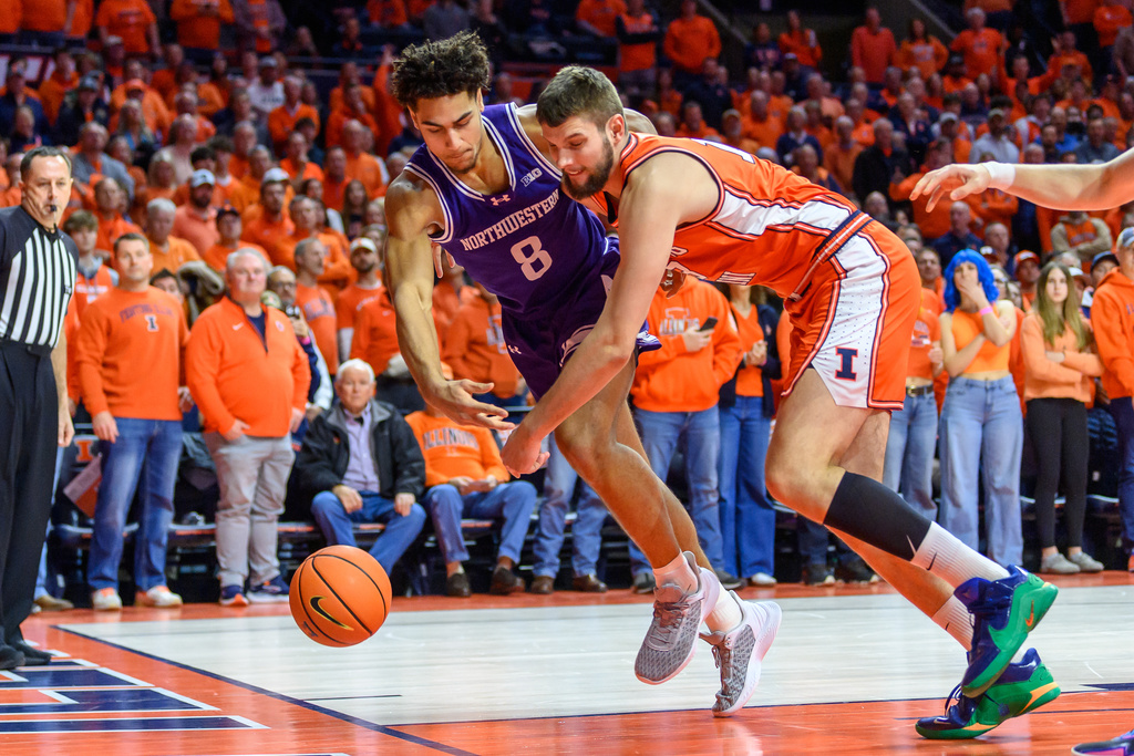 No. 5 Illinois makes 17 3-pointers, beats Northwestern 84-44 for 12th straight win