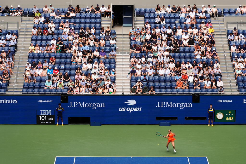 Aryna Sabalenka, of Belarus, returns the ball to Camila Osorio, of Colombia, during the first round of the U.S. Open tennis championships, Monday, Aug. 31, 2026, in New York. (AP Photo/Seth Wenig)