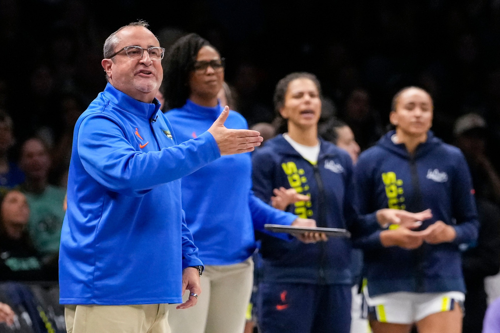 Dallas Wings head coach Jose Fernandez yells at a referee during the first half of a WNBA basketball game against the New York Liberty , Tuesday, July 7, 2026, in New York. (AP Photo/Yuki Iwamura)