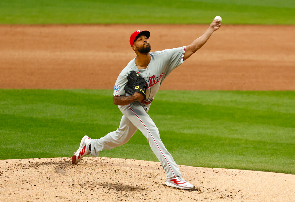 Philadelphia Phillies' Cristopher S&aacute;nchez delivers a pitch against the New York Mets during the second inning of a baseball game, Sunday, Sept. 20, 2026, in New York. (AP Photo/Noah K. Murray)