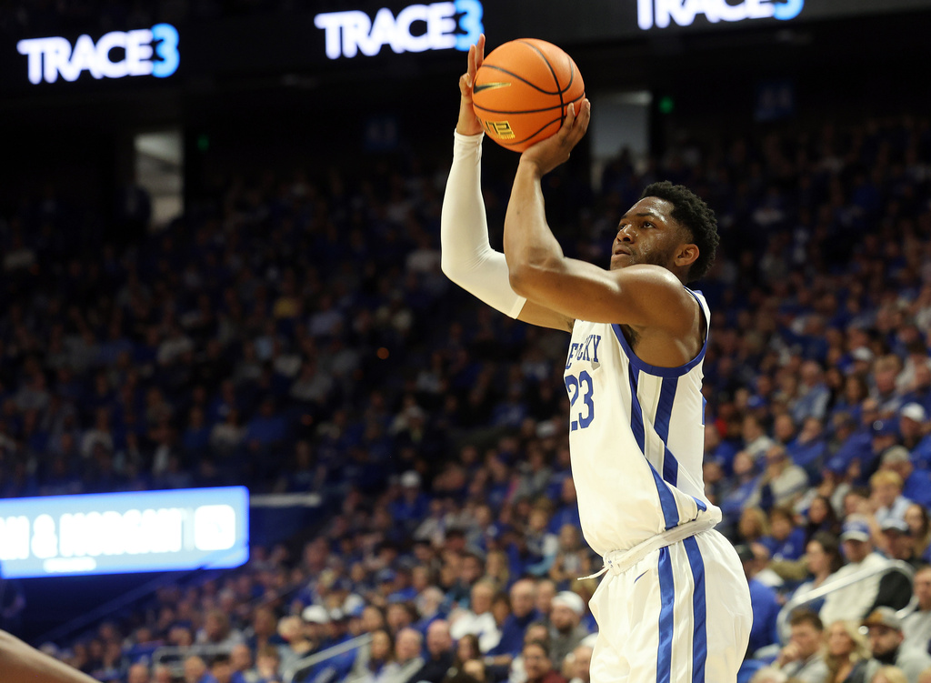 Kentucky's Mouhamed Dioubate (23) shoots an uncontested shot during the first half of an NCAA college basketball game against Nicholls in Lexington, Ky., Friday, Nov. 4, 2025. (AP Photo/James Crisp)
