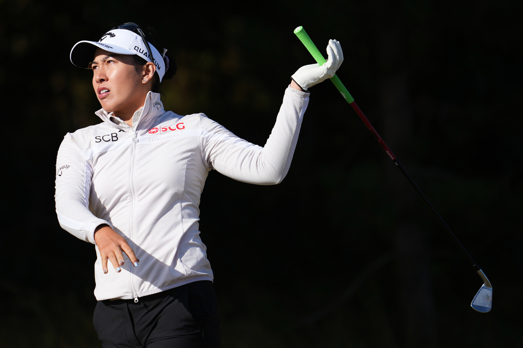 Jeeno Thitikul, of Thailand, drives off the 3rd tee during the second round of the Women's British Open golf championship in Lytham St Annes, England, Friday, July 31, 2026. (AP Photo/Jon Super)