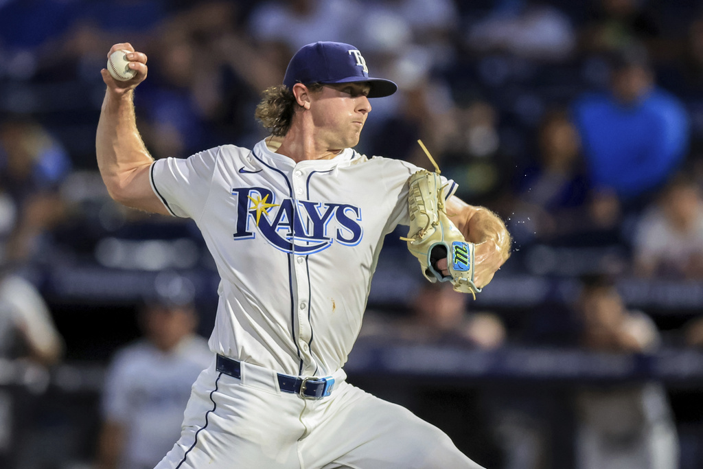 Tampa Bay Rays pitcher Ryan Pepiot throws against the Toronto Blue Jays during the first inning of a baseball game Tuesday, Sept. 16, 2025, in Tampa, Fla. (AP Photo/Mike Carlson)