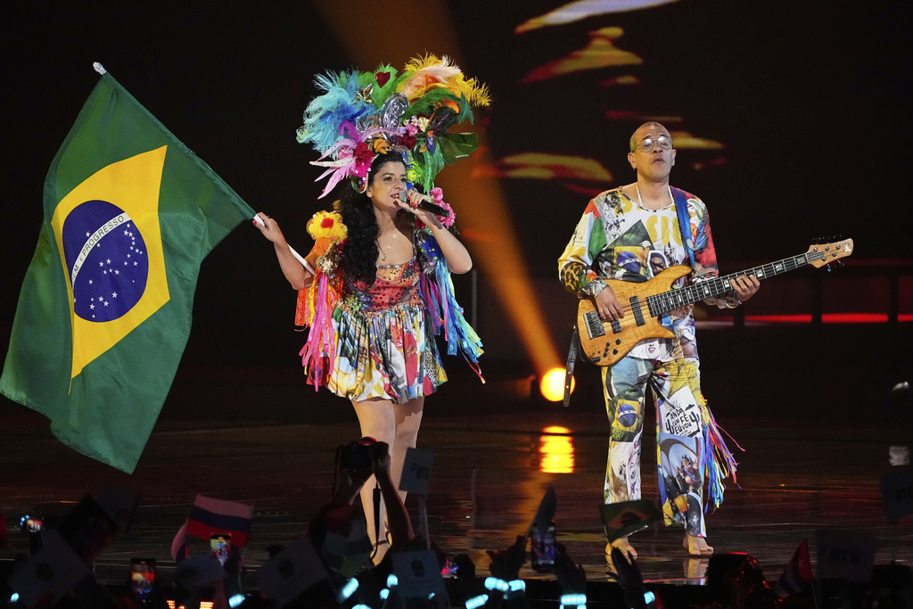 Brazil's Family Duo Luciano Calazans & Thais Nader perform the song "Popcorn With Love" at the International Music Competition "Intervision" at the Live Arena outside Moscow, Russia, Saturday, Sept. 20, 2025. (AP Photo/Alexander Zemlianichenko)