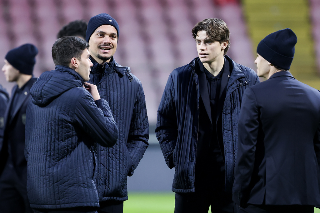 Italy's Marco Palestra, right, walks on the pitch ahead of Tuesday's World Cup playoff final soccer match against Bosnia, at the Bilino Polje stadium, in Zenica, Bosnia, Monday, March 30, 2026. (AP Photo/Armin Durgut)