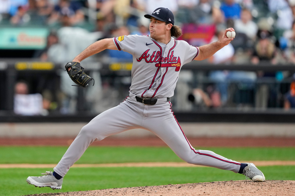 Atlanta Braves pitcher Dylan Dodd throws during the sixth inning in the first baseball game of a doubleheader against the New York Mets, Wednesday, July 29, 2026, in New York. (AP Photo/Yuki Iwamura)