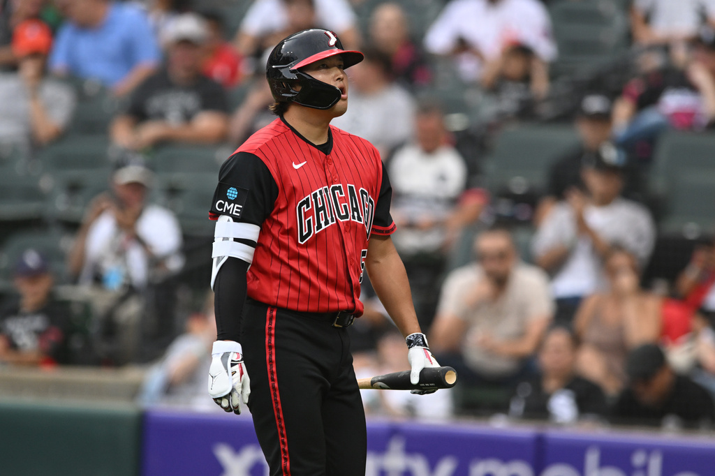 Chicago White Sox's Munetaka Murakami reacts after striking out during the first inning of a baseball game against Athletics in Chicago, Friday, July 10, 2026. (AP Photo/Paul Beaty)