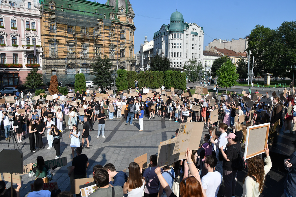 Ukrainians gather to denounce President Volodymyr Zelenskyy's decision to dismiss Defense Minister Mykhailo Fedorov after six months in the post, Lviv, Ukraine, Thursday, July 16, 2026. (AP Photo/Mykola Tys)