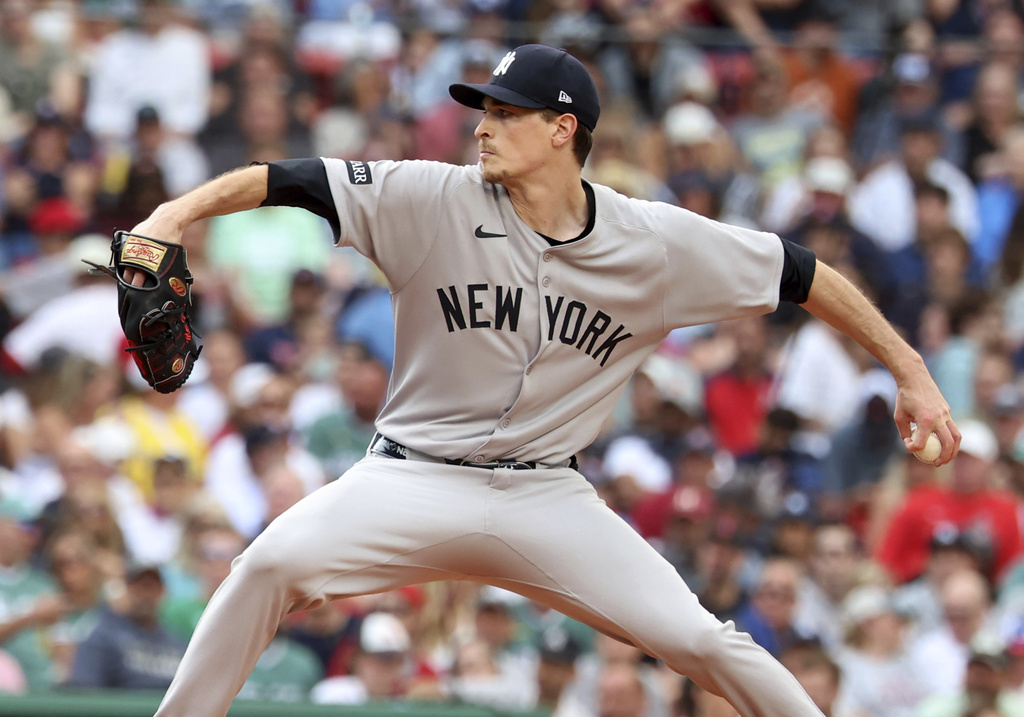 New York Yankees pitcher Max Fried throws during the third inning of a baseball game against the Boston Red Sox, Saturday, Sept. 13, 2025, in Boston. (AP Photo/Mark Stockwell)