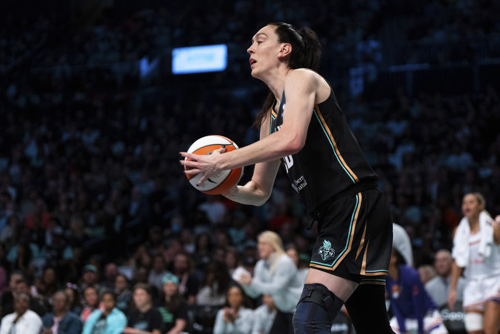 New York Liberty forward Breanna Stewart (30) looks for an opening for a pass during Game 2 in the first round of the WNBA basketball playoffs against the Phoenix Mercury, Wednesday, Sept. 17, 2025, in New York. (AP Photo/Angelina Katsanis)
