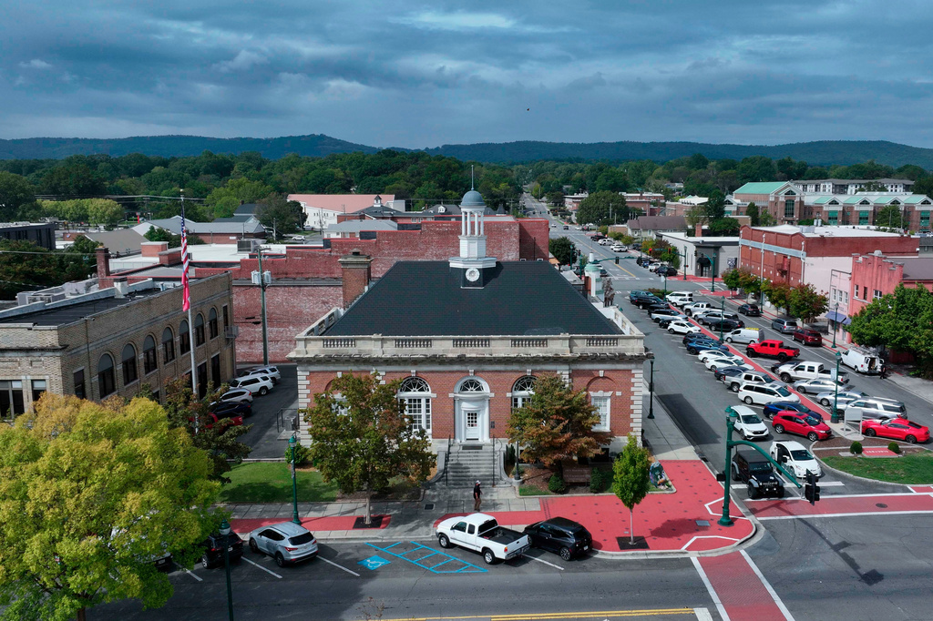 The Carpet and Rug Institute building, center, in downtown Dalton, Ga., on Sept. 30, 2025. (Miguel Martinez/Atlanta Journal-Constitution via AP)