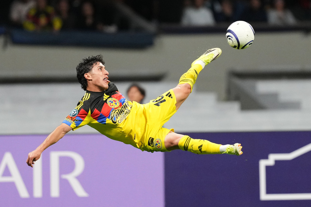Alejandro Zendejas of Mexico's America kicks the ball during a CONCACAF Champions Cup quarterfinal second leg soccer match against the United States' Nashville SC in Mexico City, Tuesday, April 14, 2026. (AP Photo/Fernando Llano)