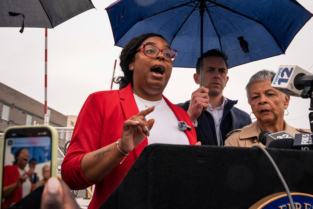 FILE - Congresswoman Rep. LaMonica McIver, D-N.J., speaks to the press after Newark mayor Ras Baraka was arrested while protesting at Delaney Hall ICE detention prison, May 9, 2025, in Newark, N.J. (AP Photo/Angelina Katsanis, File)