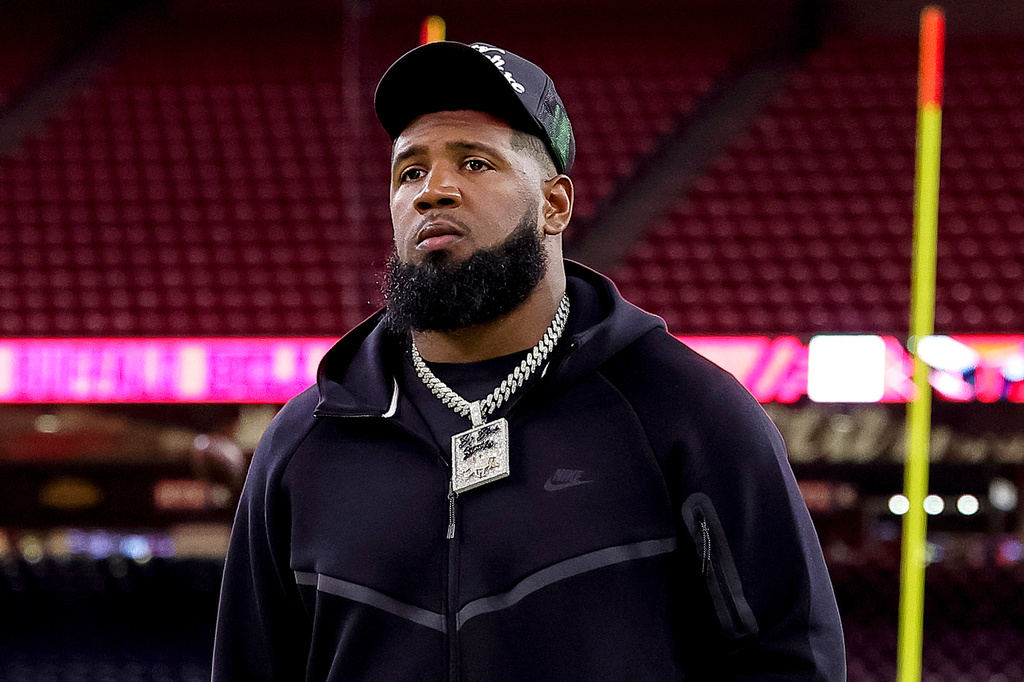 FILE - Buffalo Bills defensive tackle Ed Oliver arrives for an NFL football game against the Houston Texans, Nov. 20, 2025, in Houston. (AP Photo/Maria Lysaker, File)