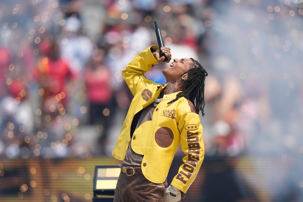 Swae Lee performs before the World Cup final soccer match between Spain and Argentina in East Rutherford, N.J., near New York, Sunday, July 19, 2026. (AP Photo/Frank Franklin II)