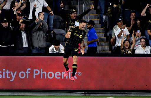 LAFC midfielder Ryan Hollingshead celebrates his goal against Austin FC during the first half of Game 1 in the first round of MLS soccer's Western Conference playoff Wednesday, Oct. 29, 2025, in Los Angeles. (AP Photo/Wally Skalij) LAFC midfielder Ryan Hollingshead celebrates his goal against Austin FC during the first half of Game 1 in the first round of MLS soccer's Western Conference playoff Wednesday, Oct. 29, 2025, in Los Angeles. (AP Photo/Wally Skalij)