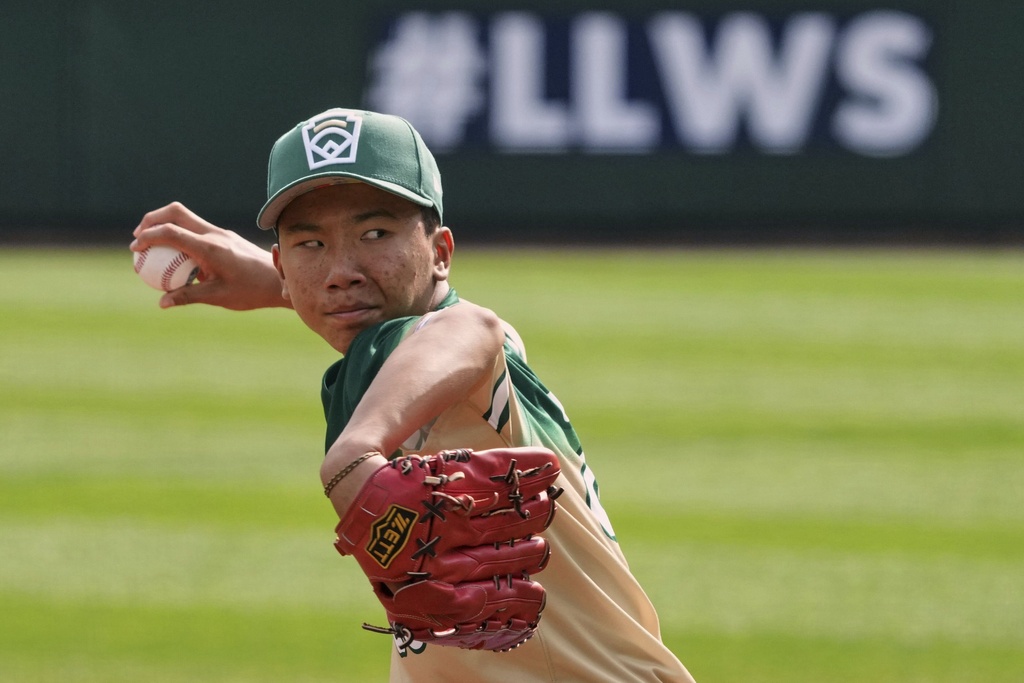 Taiwan's Lin Chin-Tse delivers during the fourth inning of the Little League World Series Championship game against Las Vegas, Nev., in South Williamsport, Pa., Sunday, Aug. 24, 2025. (AP Photo/Gene J. Puskar)