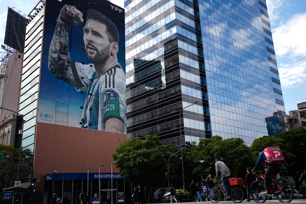 A mural of Argentine soccer player Lionel Messi covers a building in Buenos Aires, Argentina, Monday, Aug. 31, 2026. (AP Photo/Natacha Pisarenko)