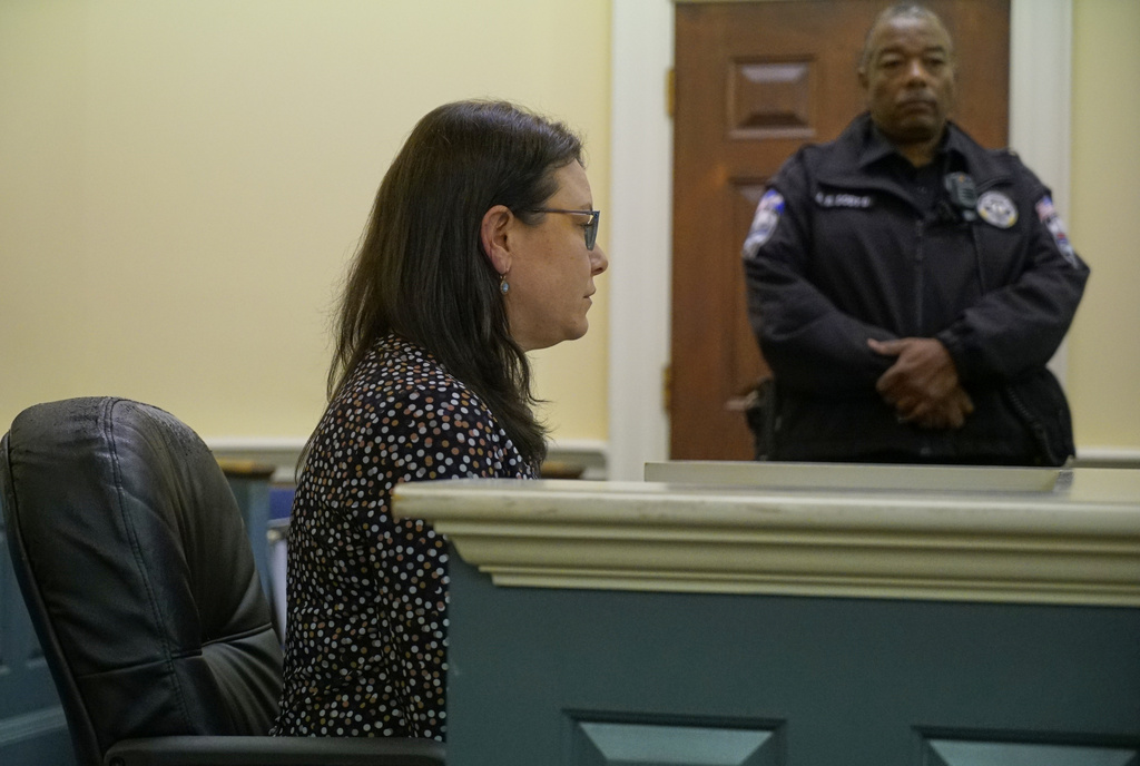 Blair Vogler testifies during a preliminary hearing for Shotsie Buck-Hayes in General District Court in Danville, Va., Tuesday, Sept. 30, 2025. Buck-Hayes is charged with setting her husband, City Councilman Lee Vogler, on fire in July. (AP Photo/Allen G. Breed)